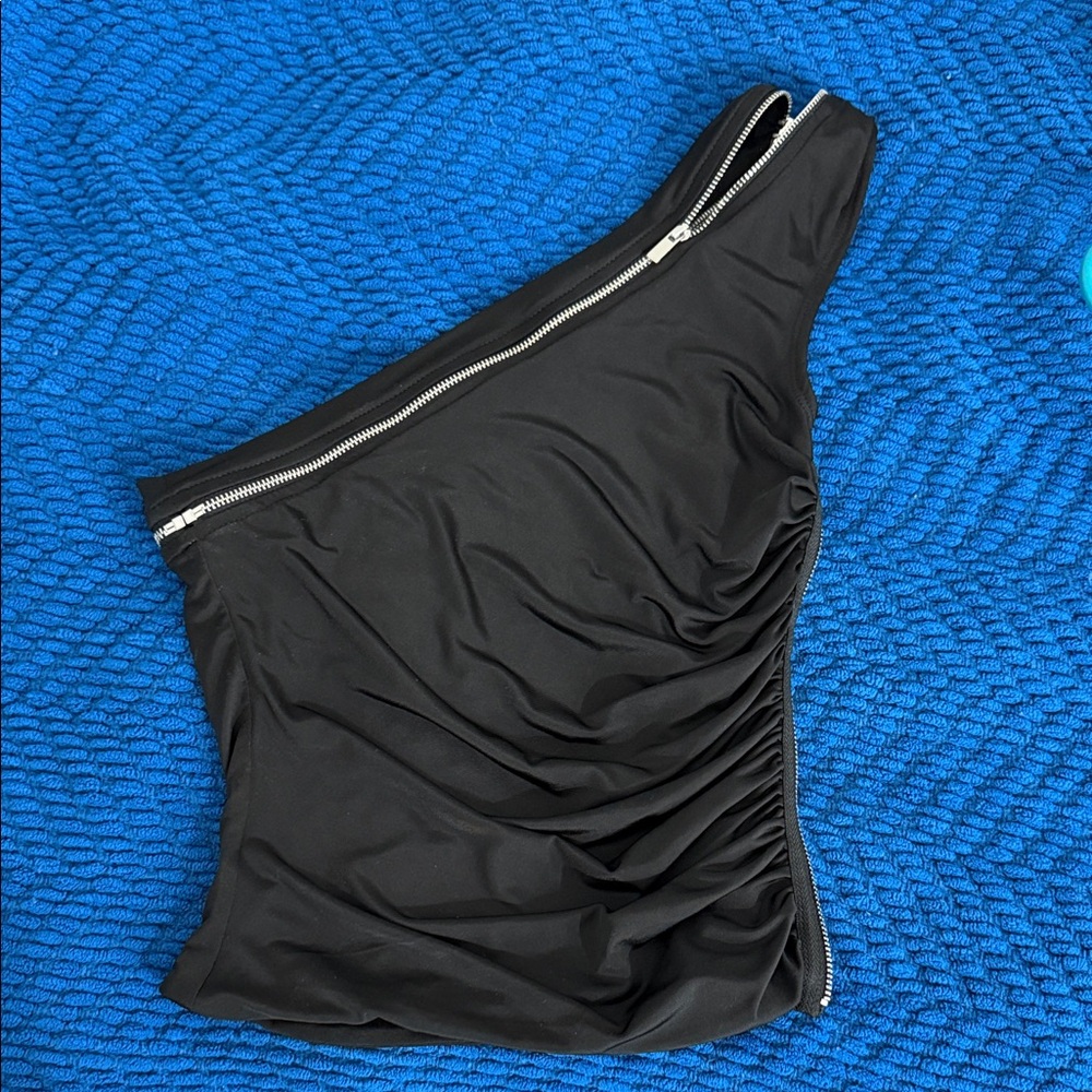 I.AM.GIA Black One-Shoulder Zip Tank